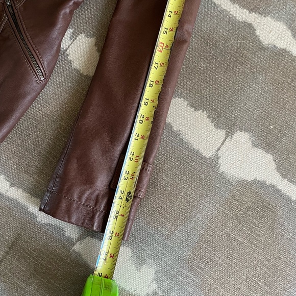 Danier Leather Jacket, gorgeous caramel brown - Picture 10 of 14